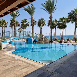 simos-magic-hotel-apartments-2.hotelsatayianapa.com/